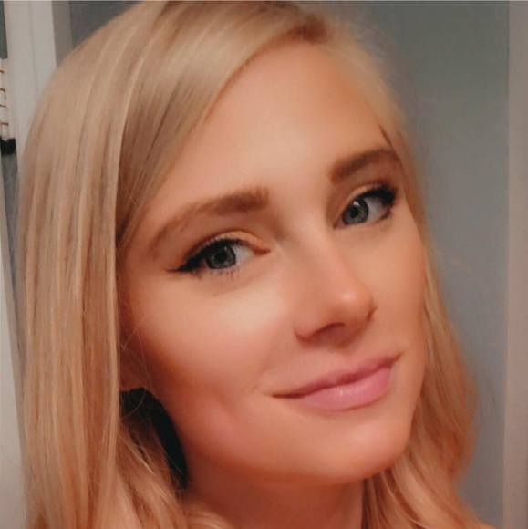 Meet your Posher, Katherine - Picture 1 of 1